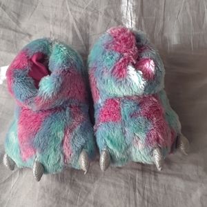 Soft fluffy slippers